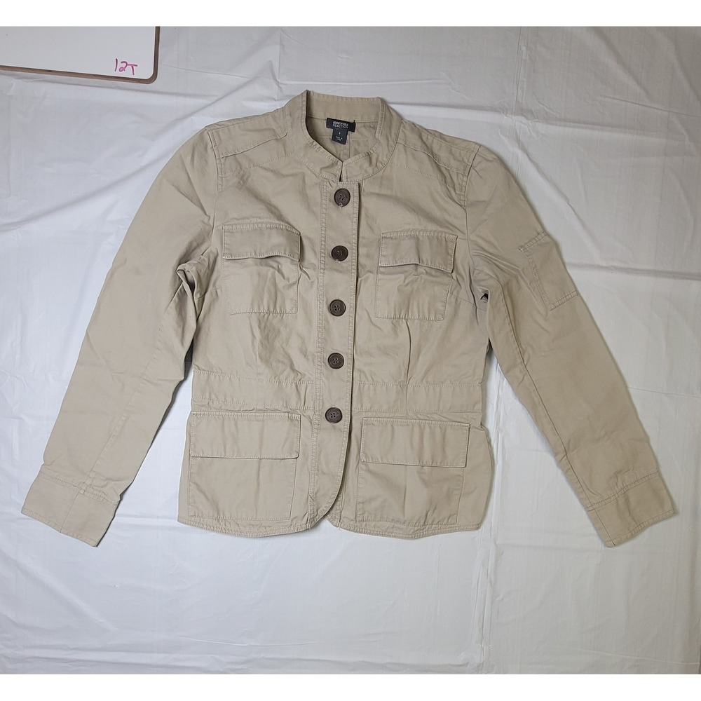 Women's Kenneth Cole Reaction‎ tan jacket.  Size 6.  Khaki casual jacket.